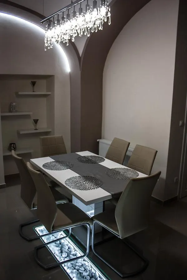 Bed & Breakfast Melior Szallo Eger Hungary